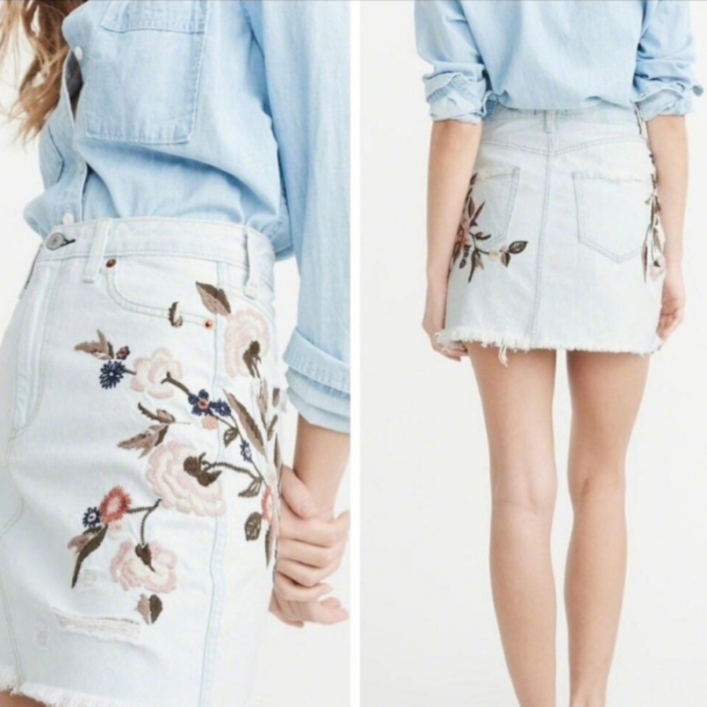 Abercrombie & Fitch Zoe Natural Rise A-Line Embroidered Floral White Mini Skirt